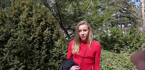  GERMAN SCOUT - Schlanke Studentin Emily bei Casting gefickt